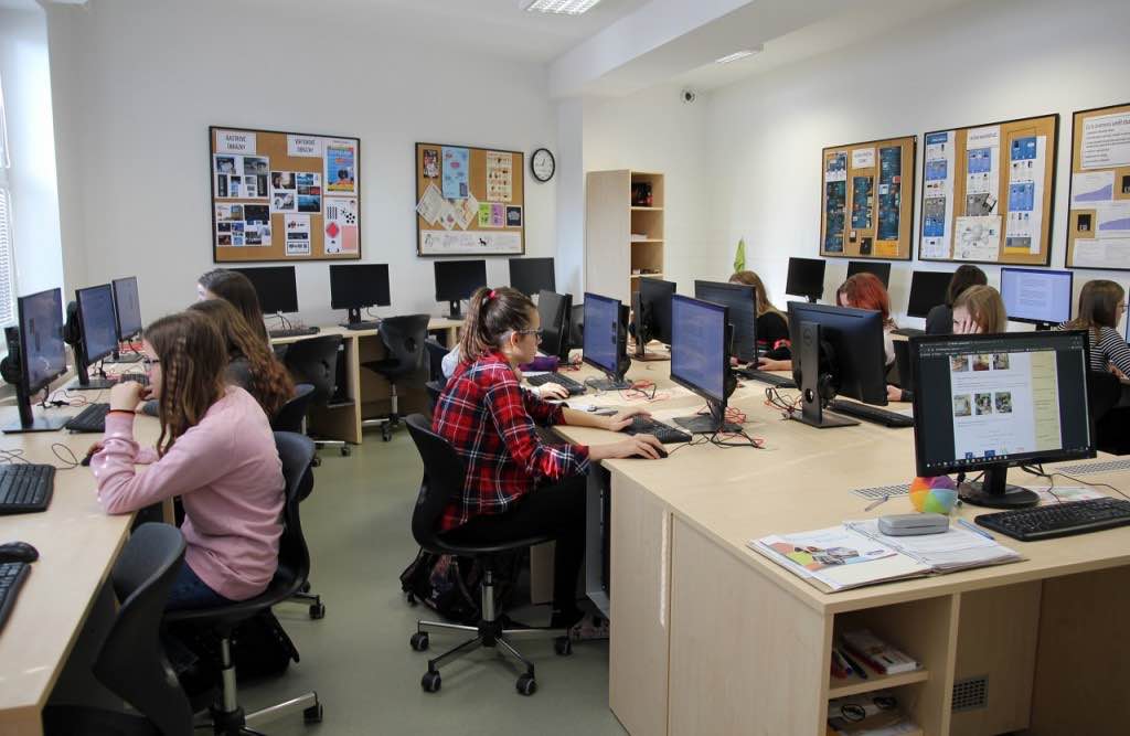 Studenti Gymnázia Pacov staví vlastní aplikace. Díky Tabidoo